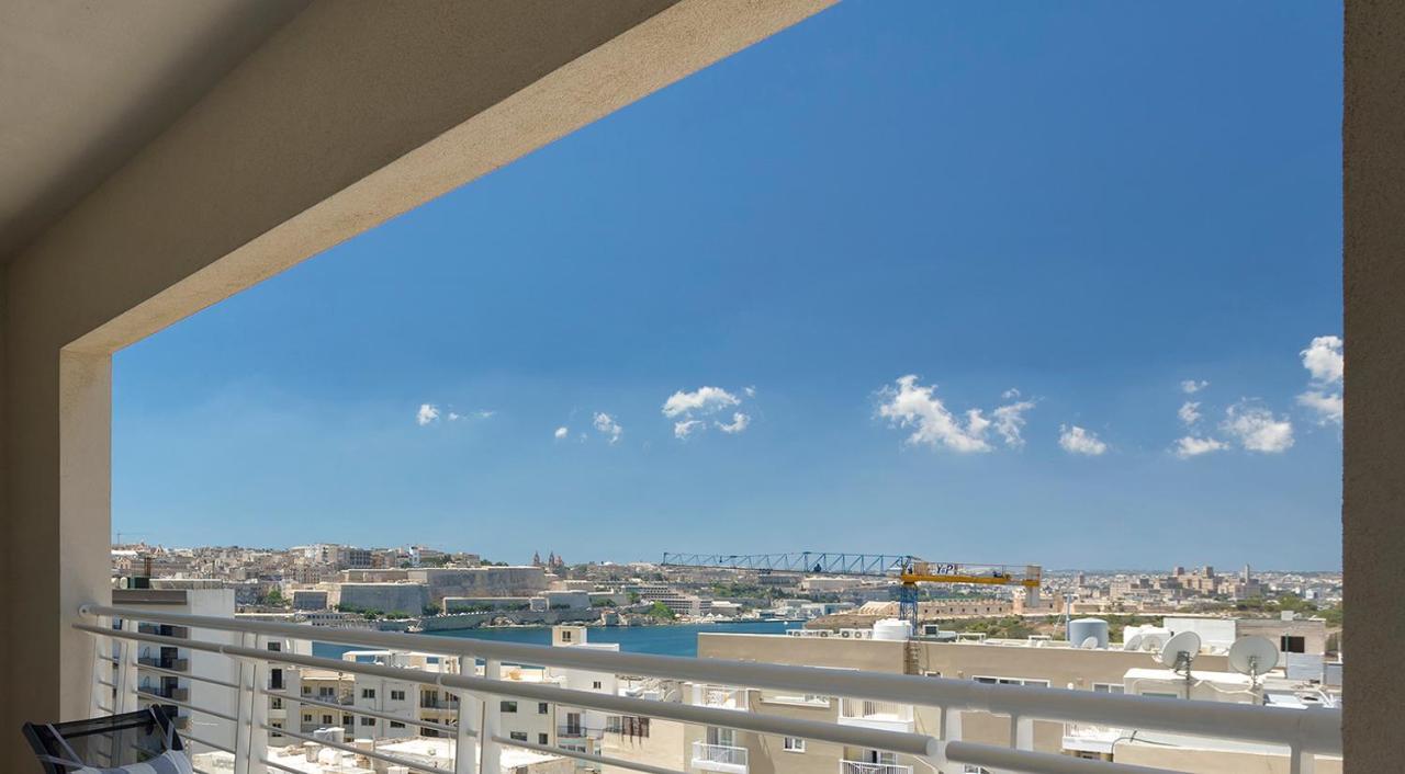 Luxury Apartment Inc Pool & Views 斯利马 外观 照片